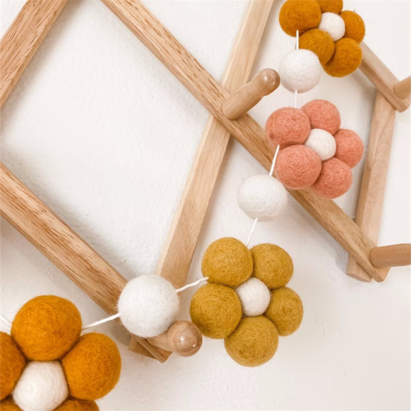 Handmade Felt Daisy Garland Bo - Baby Nursery Garland avis et prix