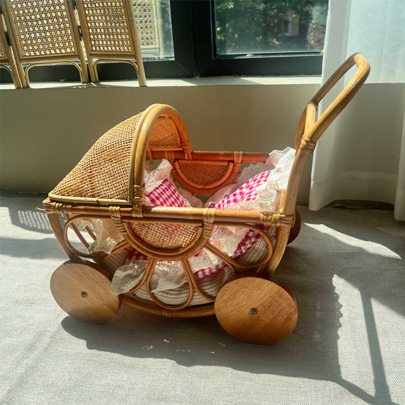 Woven Rattan Baby Stroller Vin - Baby Nursery Vintage avis et prix